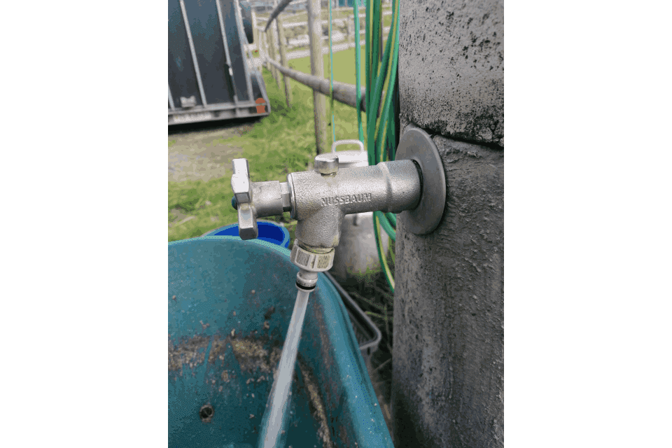Pius Iten Sanitärservice Wasseranschluss in Garten